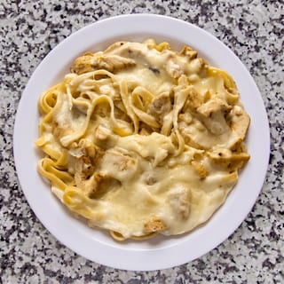 Fettuccine Alfredo